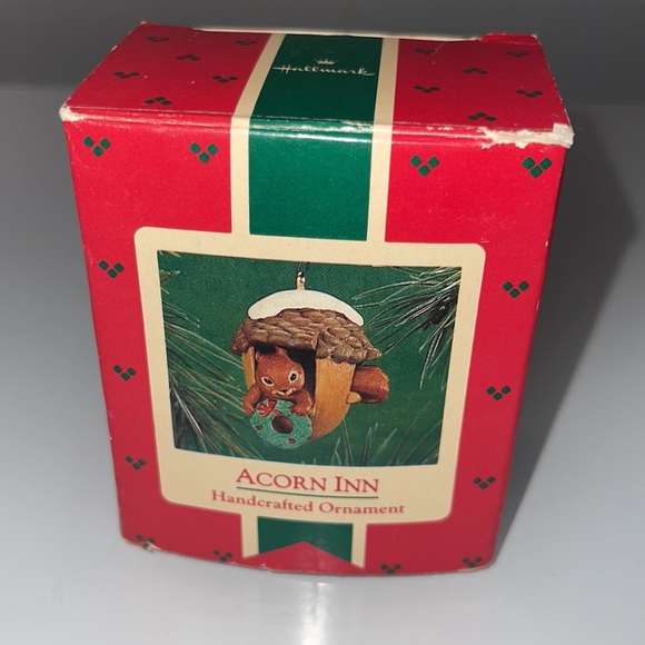 Four Vintage Hallmark Ornaments - Picture 8 of 9